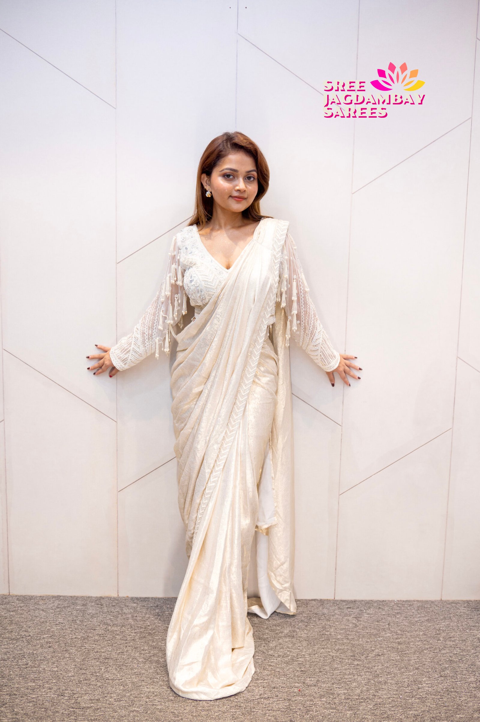 Ivory Pearl Elegance Pre-Draped Saree Set - Image 3